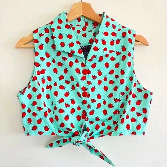 NWOT Voodoo Vixens Ladybug Pin Up Girl Tie Crop Top / Size XL - Picture 1 of 4